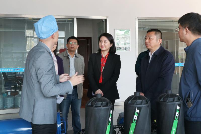 省商務廳帶隊來園調研 省商務廳帶隊來園調研